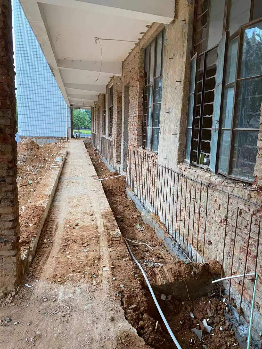 水泥路面起皮怎么办？能够一次性治理到位吗？